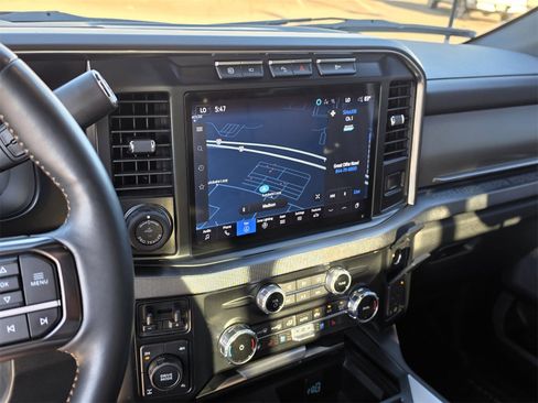 Used 2024 Ford F250 Platinum image 24