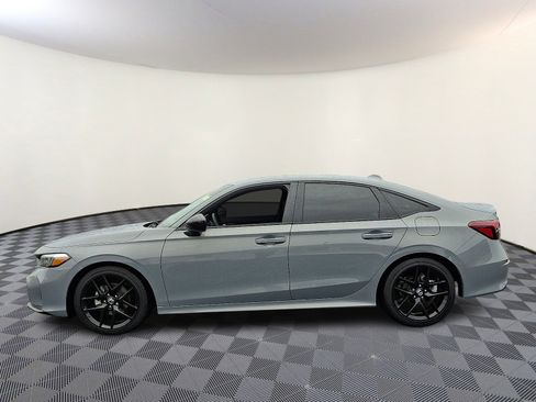 Used 2025 Honda Civic Sport image 4