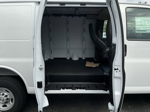 New 2025 Chevrolet Express 2500 w/ Driver Convenience Package RWD image 24