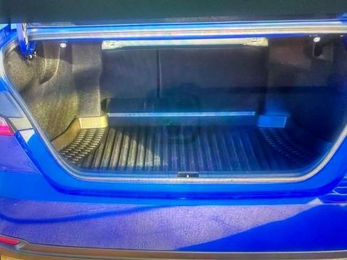 Used 2025 Toyota Camry LE image 5