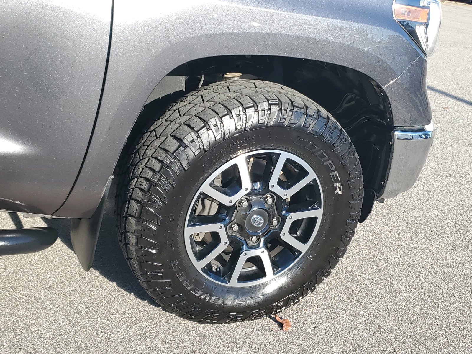 Certified 2021 Toyota Tundra SR5 w/ TRD Off-Road Package AWD/4WD image 6