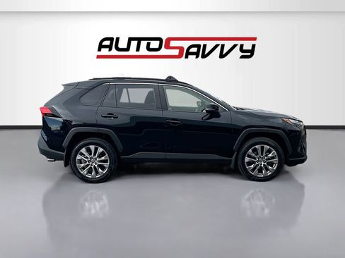 Used 2023 Toyota RAV4 XLE Premium AWD/4WD image 8
