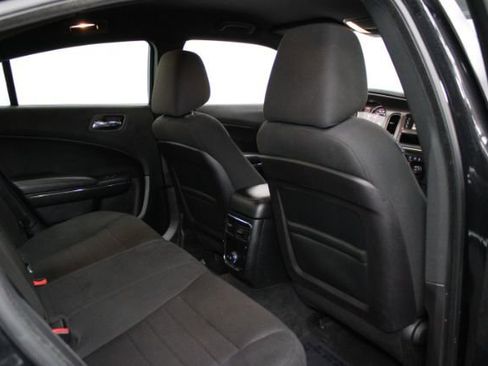 Used 2013 Dodge Charger SE image 20