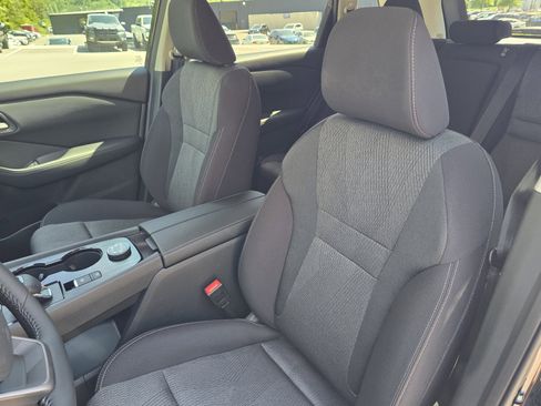 New 2026 Nissan Rogue SV AWD/4WD image 12