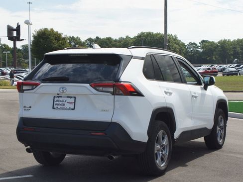 Used 2023 Toyota RAV4 XLE image 18
