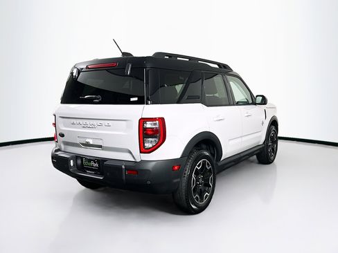 Used 2025 Ford Bronco Sport Outer Banks AWD/4WD image 9