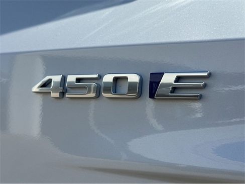 New 2025 Cadillac Lyriq Sport image 33