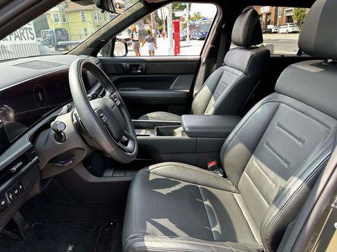 Used 2025 Hyundai Santa Fe Calligraphy AWD/4WD image 13