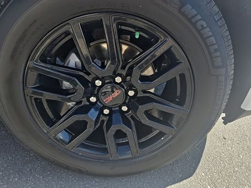 Used 2020 GMC Sierra 1500 Elevation w/ Elevation Value Package AWD/4WD image 36
