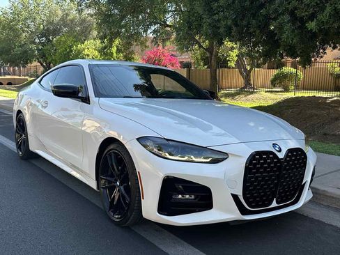 Used 2022 BMW 430i Coupe w/ M Sport Package RWD image 2