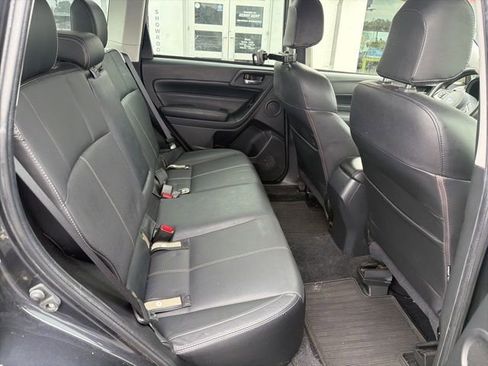 Used 2018 Subaru Forester 2.5i Touring w/ Popular Package #2 AWD/4WD image 13
