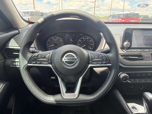 Used 2021 Nissan Altima 2.5 S FWD image 19