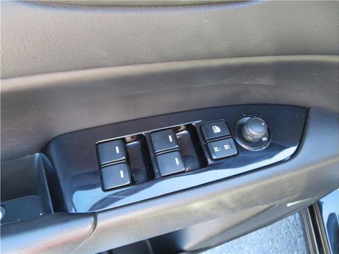 Used 2019 MAZDA CX-5 Touring image 13