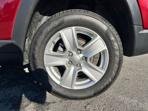 Used 2022 Jeep Compass Latitude w/ Sun and Sound Group image 12