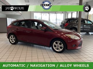 Used 2013 Ford Focus SE w/ SE Winter Pkg image 1