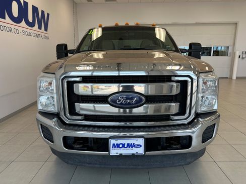 Used 2013 Ford F250 XLT image 3