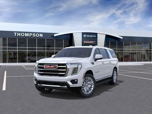 New 2026 GMC Yukon XL Elevation AWD/4WD image 32