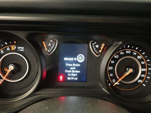 Used 2025 Jeep Gladiator Sport AWD/4WD image 15
