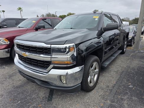 Used 2017 Chevrolet Silverado 1500 LT w/ High Desert Package image 3