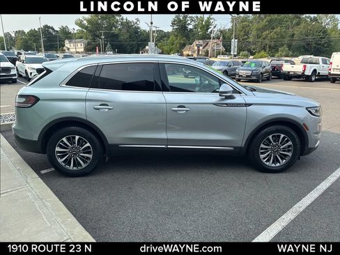 Certified 2023 Lincoln Nautilus AWD w/ Premium Package image 9