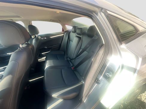 Used 2018 Honda Civic EX-L image 25
