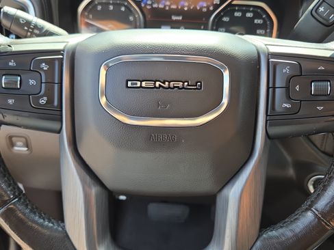 Used 2020 GMC Sierra 1500 Denali w/ Denali Ultimate Package AWD/4WD image 23