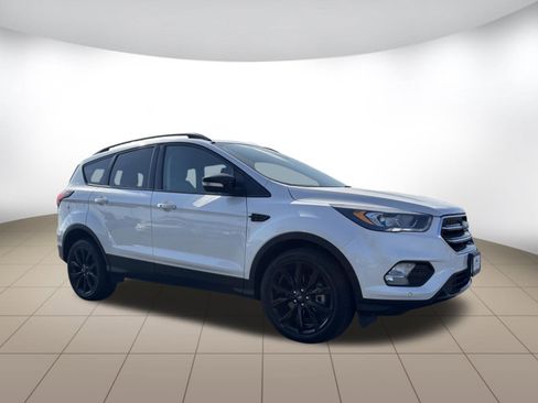 Used 2019 Ford Escape Titanium AWD/4WD image 1