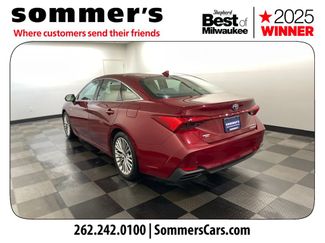 Used 2020 Toyota Avalon Limited video 3