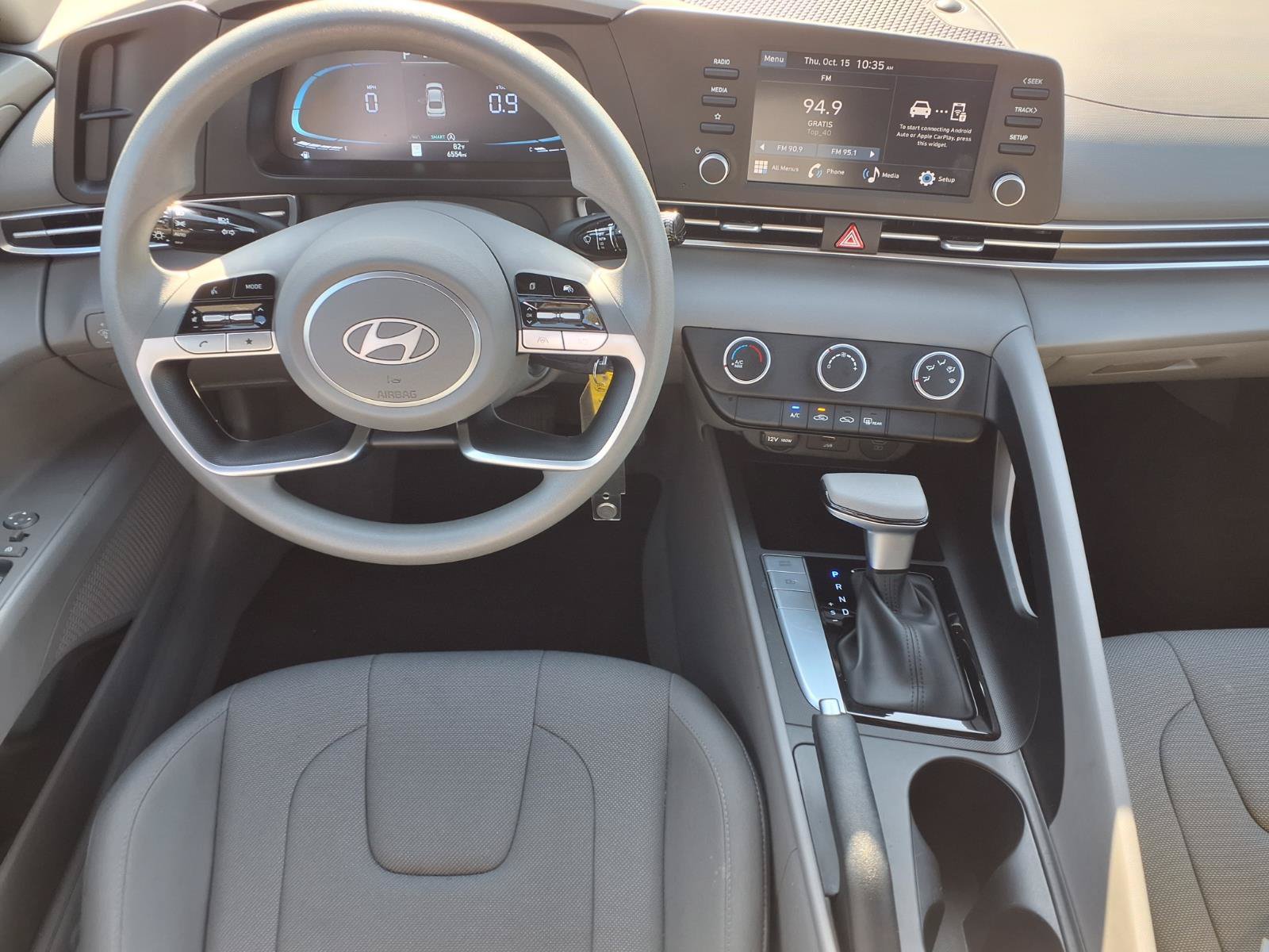 Certified 2026 Hyundai Elantra SE FWD image 10