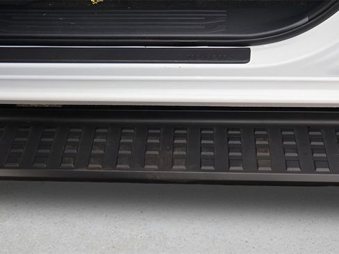 Certified 2025 Toyota 4Runner TRD Off-Road Premium image 13