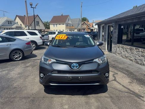 Used 2016 Toyota RAV4 XLE AWD/4WD image 2