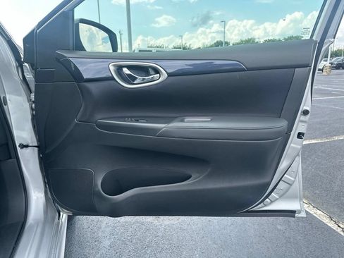 Used 2017 Nissan Sentra SR FWD image 10