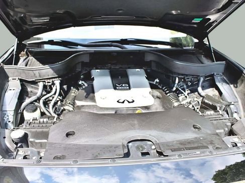 Used 2014 INFINITI QX70 3.7 Sport Utility 4D image 30