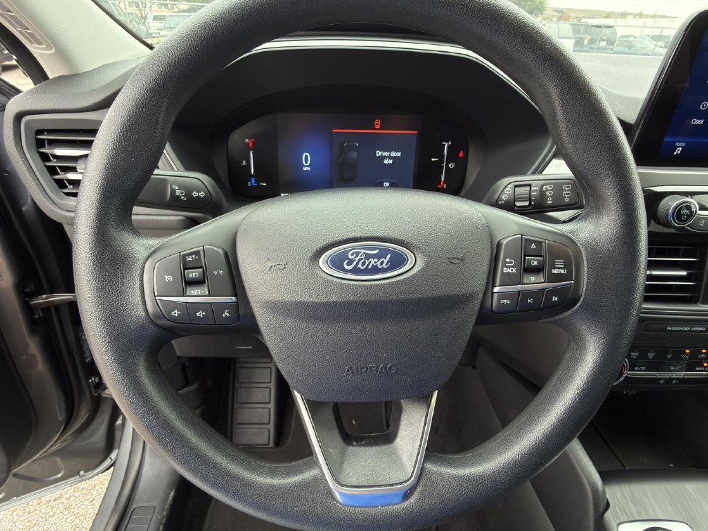 Used 2025 Ford Escape Active AWD/4WD image 12