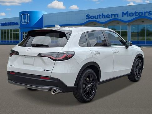 New 2026 Honda HR-V Sport image 4