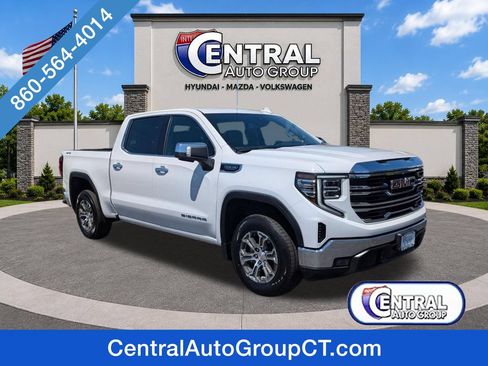Used 2025 GMC Sierra 1500 SLT AWD/4WD image 1