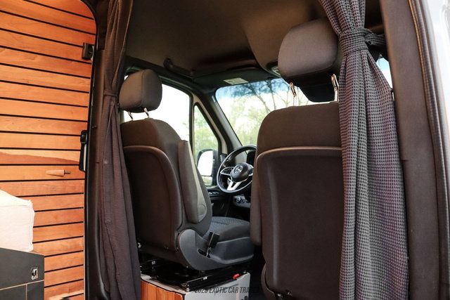 Used 2023 Mercedes-Benz Sprinter 2500 image 41