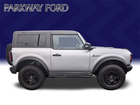 Used 2022 Ford Bronco Wildtrak image 4