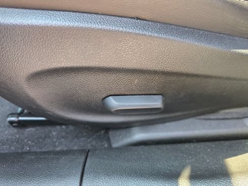 Used 2012 Chevrolet Cruze LTZ FWD image 25