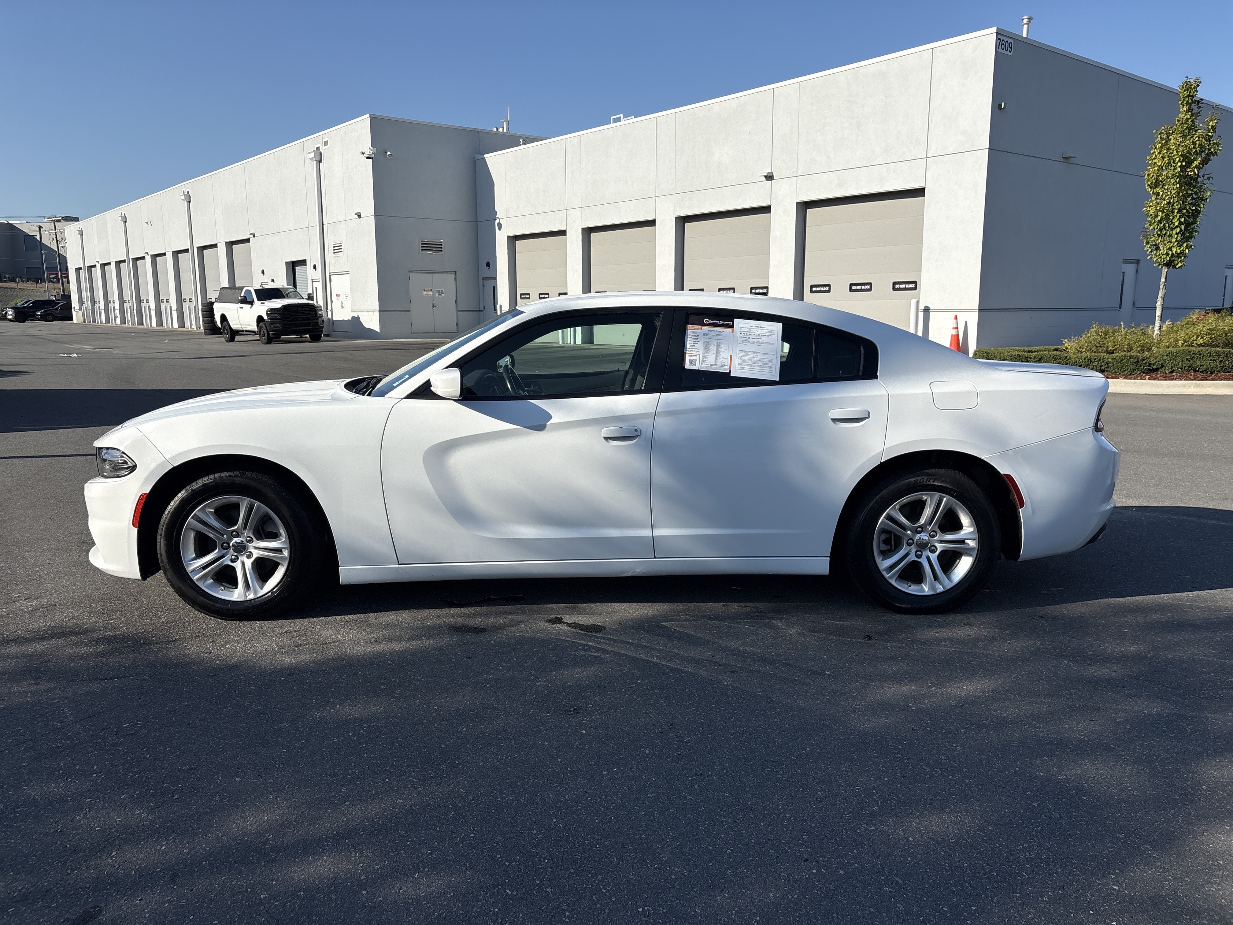 Used 2022 Dodge Charger SXT RWD image 6