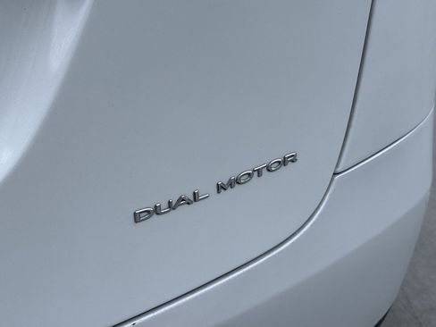 Used 2020 Tesla Model X Long Range image 10