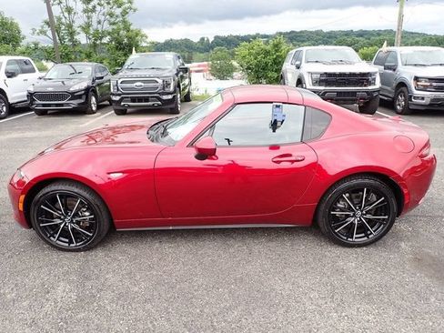 Used 2025 MAZDA MX-5 Miata RF Grand Touring RWD image 2