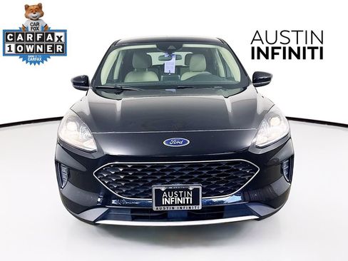 Used 2020 Ford Escape SE FWD image 2