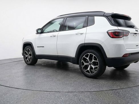 Used 2025 Jeep Compass Limited AWD/4WD image 5