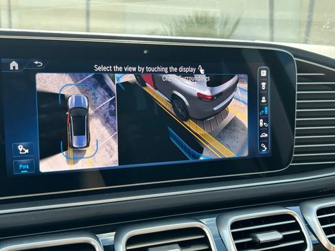 Used 2024 Mercedes-Benz GLS 580 GLS 580 w/ Warmth & Comfort Package image 27