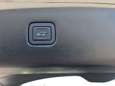 Used 2024 Chevrolet Blazer LT w/ Convenience Package FWD image 15