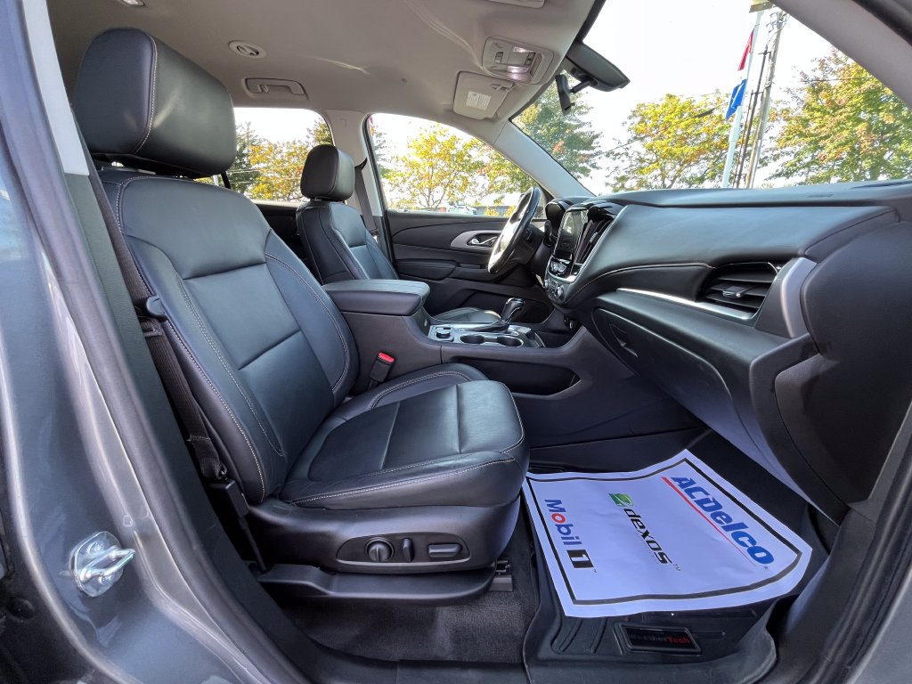 Used 2019 Chevrolet Traverse LT FWD image 31