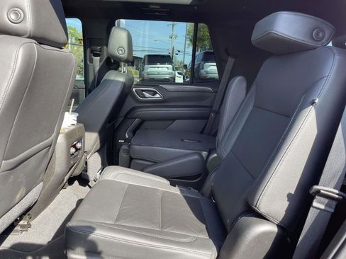 Used 2021 Chevrolet Tahoe LT w/ LT Signature Package image 14