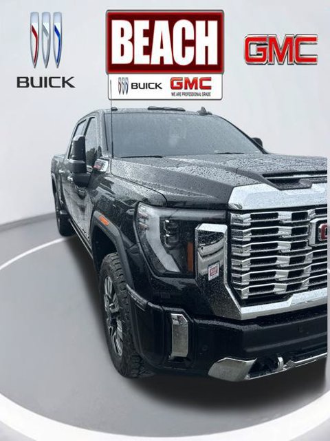 Used 2024 GMC Sierra 3500 Denali w/ Denali Reserve Package AWD/4WD image 3