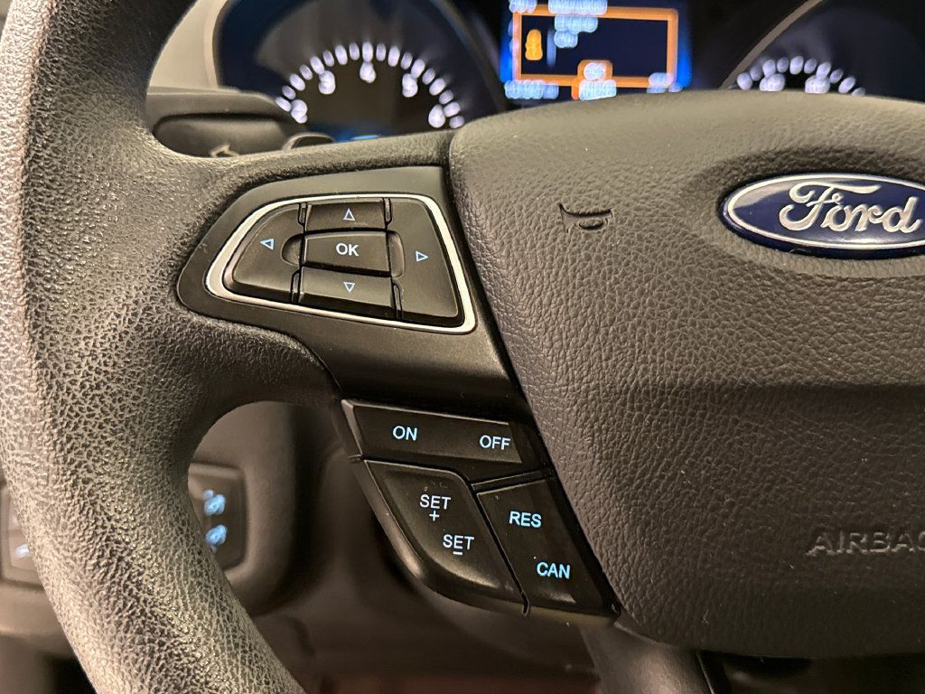 Used 2017 Ford Escape SE FWD image 30